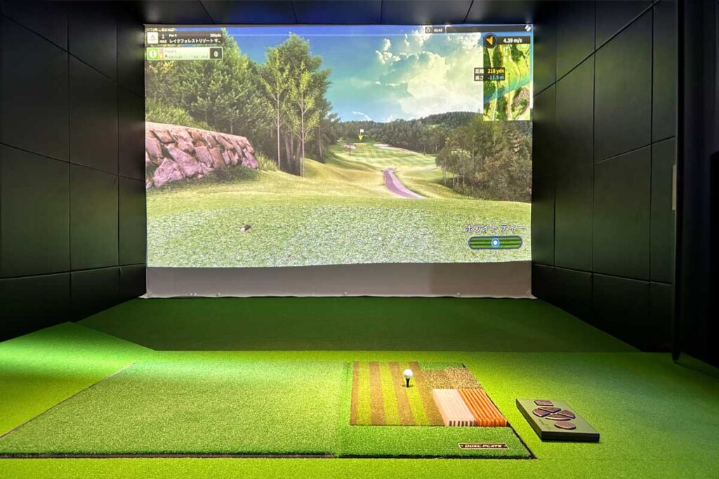 介護施設内のゴルフシミュレーター