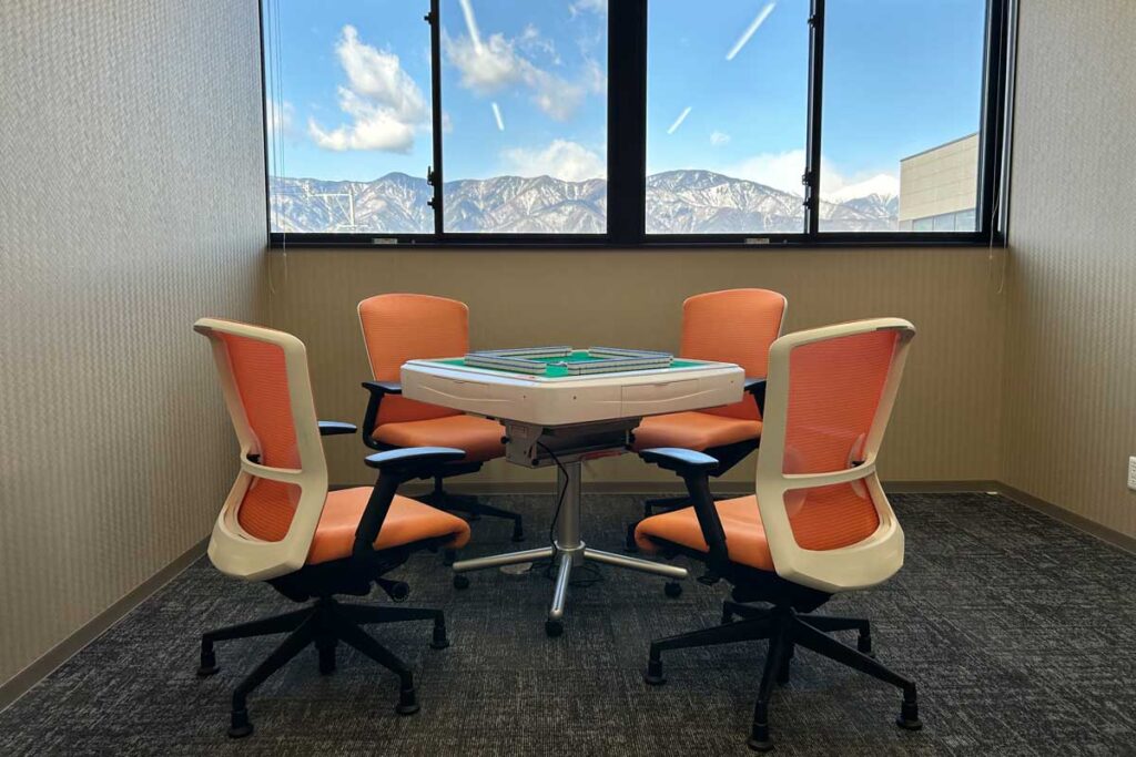 介護施設内の麻雀室